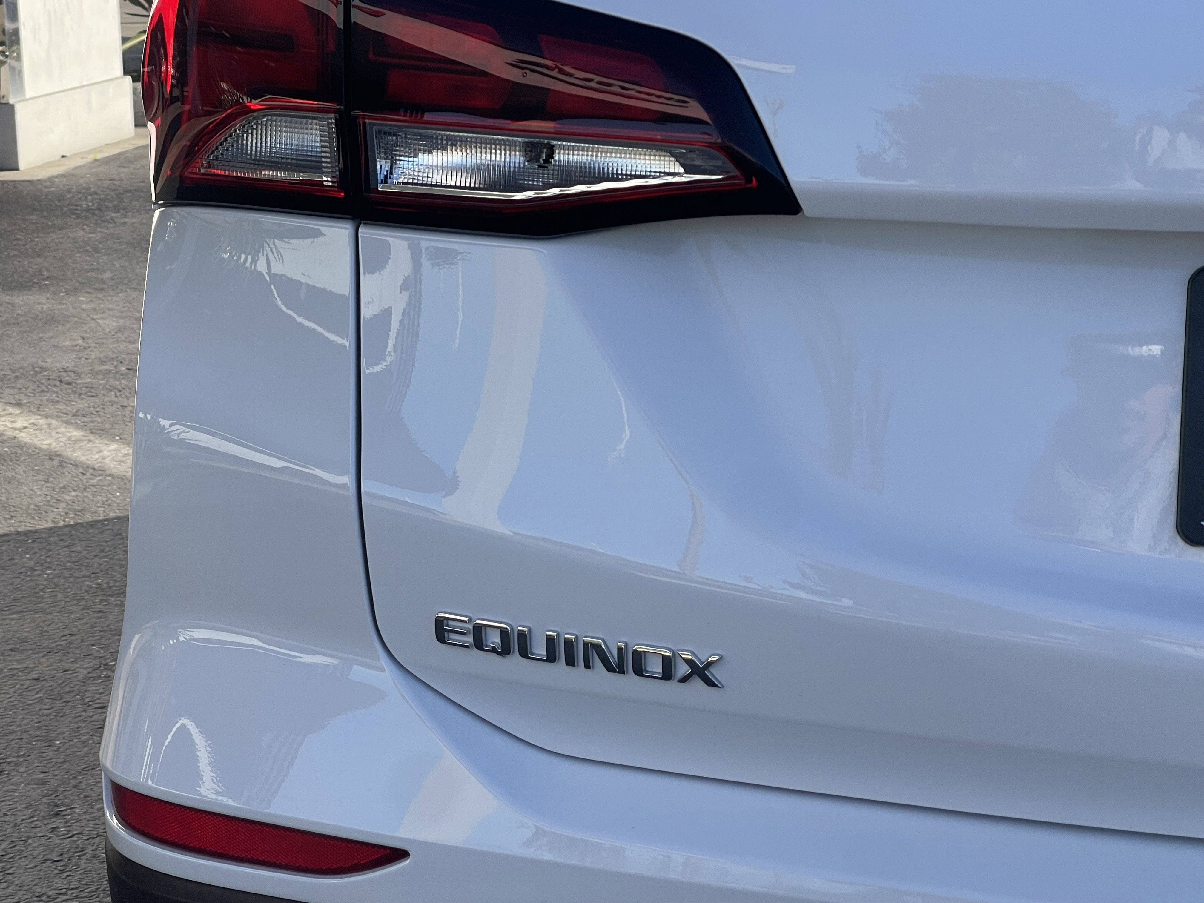 Used 2024 Chevrolet Equinox LT image 11