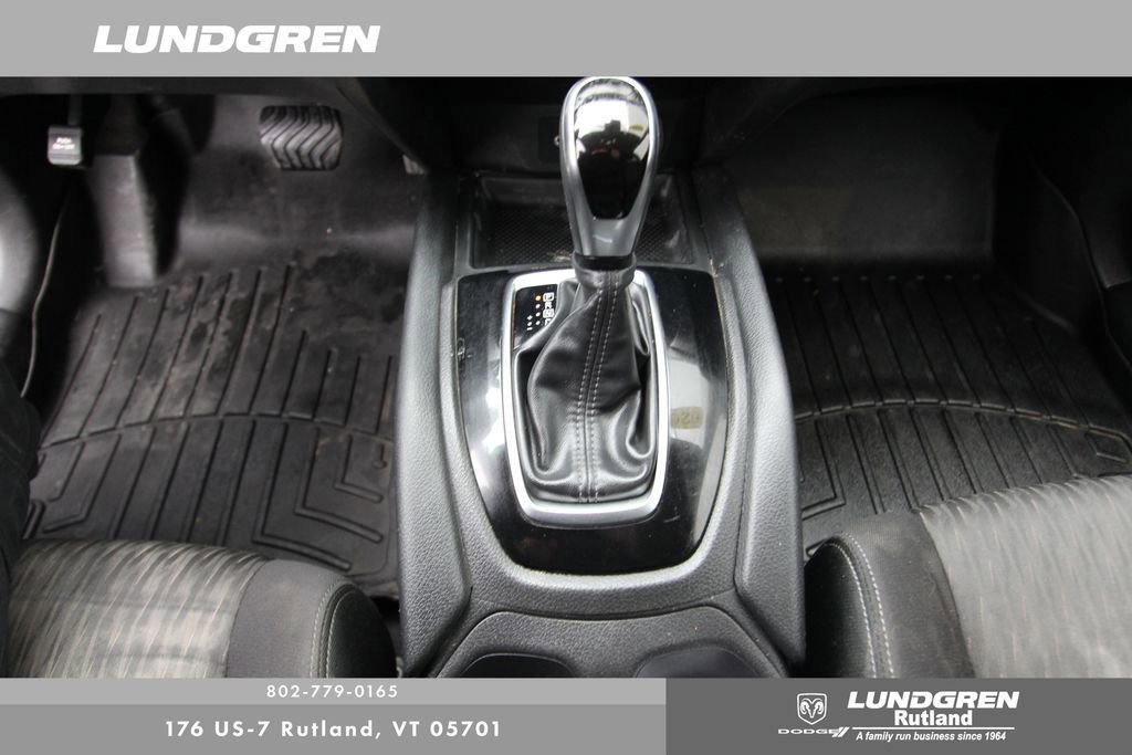 Used 2020 Nissan Rogue SV image 21