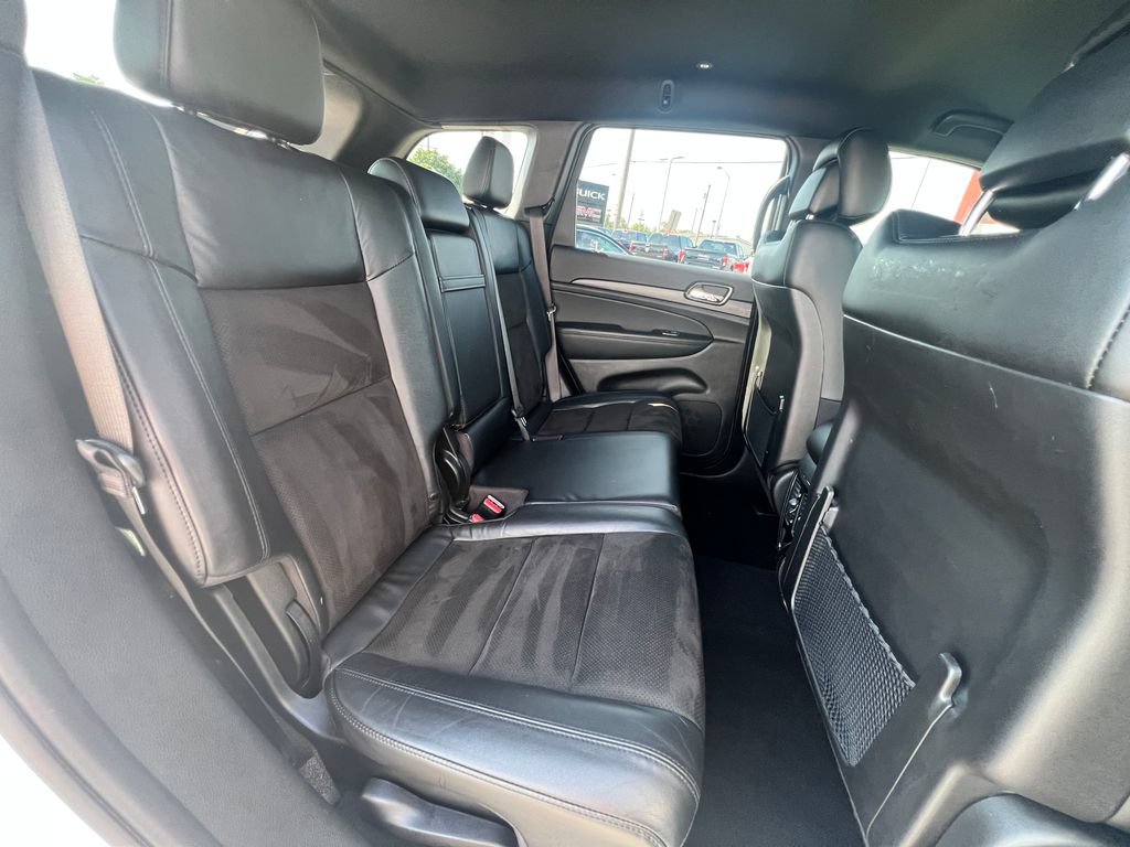 Used 2021 Jeep Grand Cherokee Laredo X AWD/4WD image 35