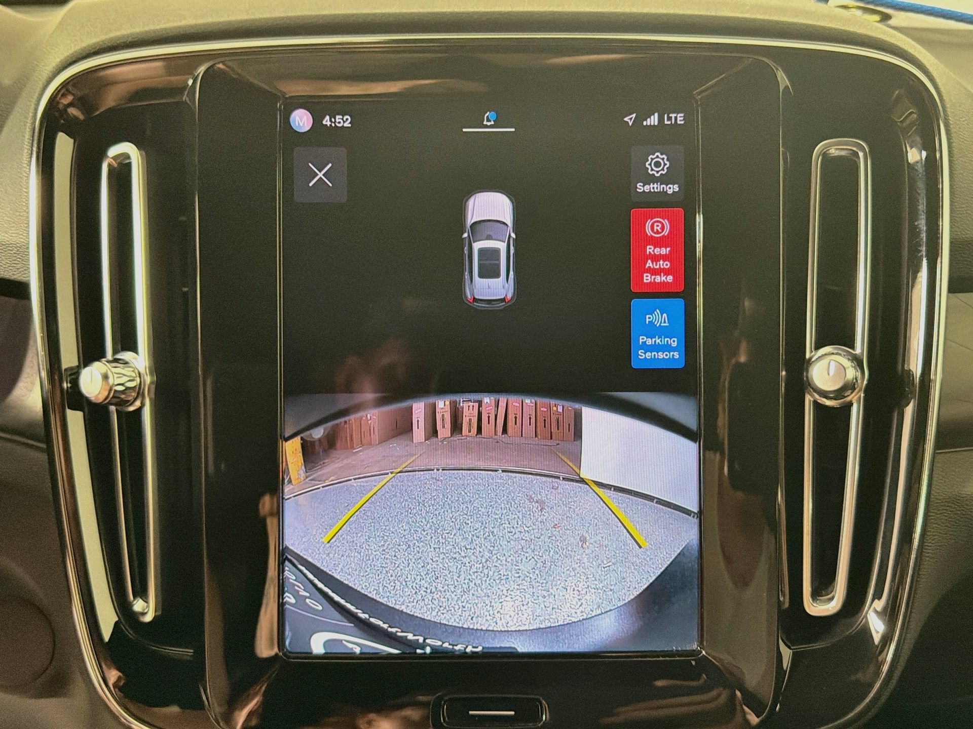 Certified 2023 Volvo XC40 Recharge Core w/ Protection Package Premier AWD/4WD image 14
