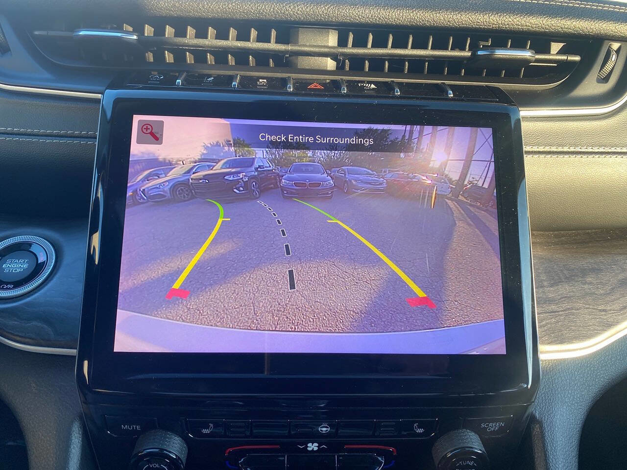 Used 2021 Jeep Grand Cherokee L Limited image 24