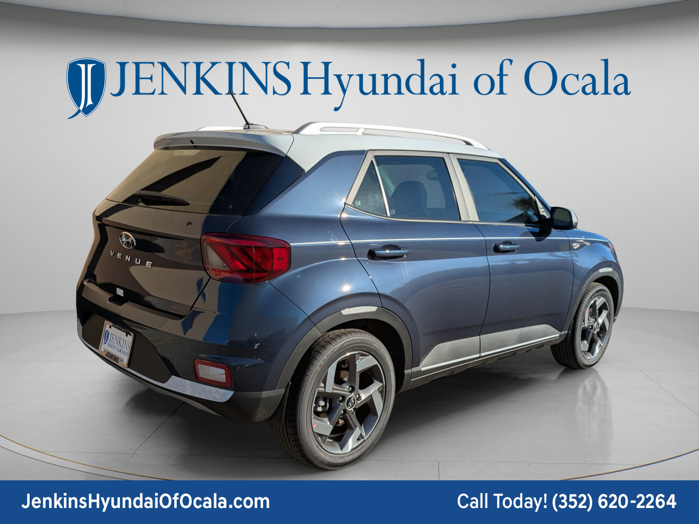 New 2026 Hyundai Venue SEL FWD image 3