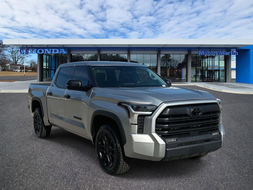 Used 2022 Toyota Tundra SR5 image 1