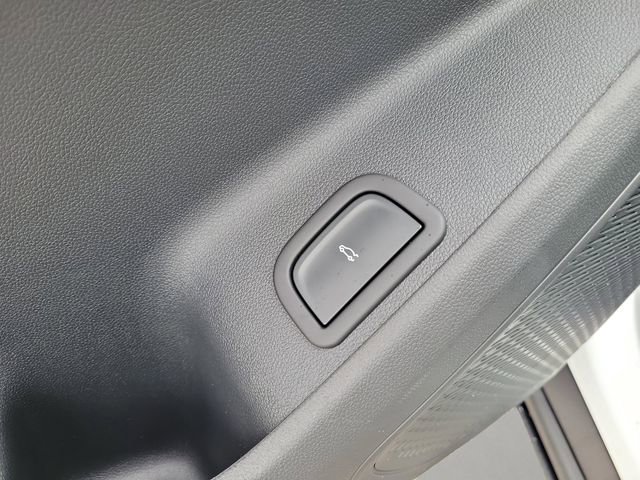 New 2026 Chevrolet Traverse LT image 19