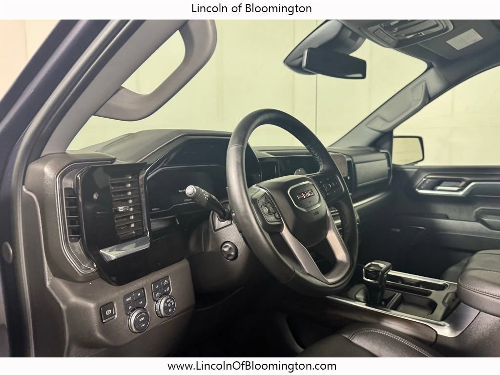 Used 2025 GMC Sierra 1500 SLT w/ SLT Premium Package AWD/4WD image 14