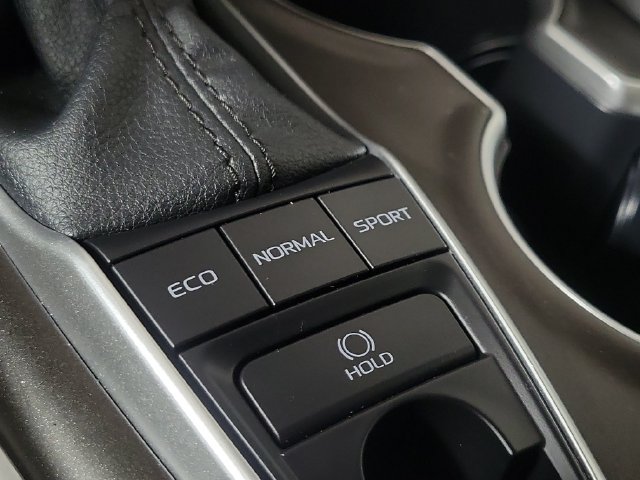 Used 2023 Toyota Camry XLE FWD image 33