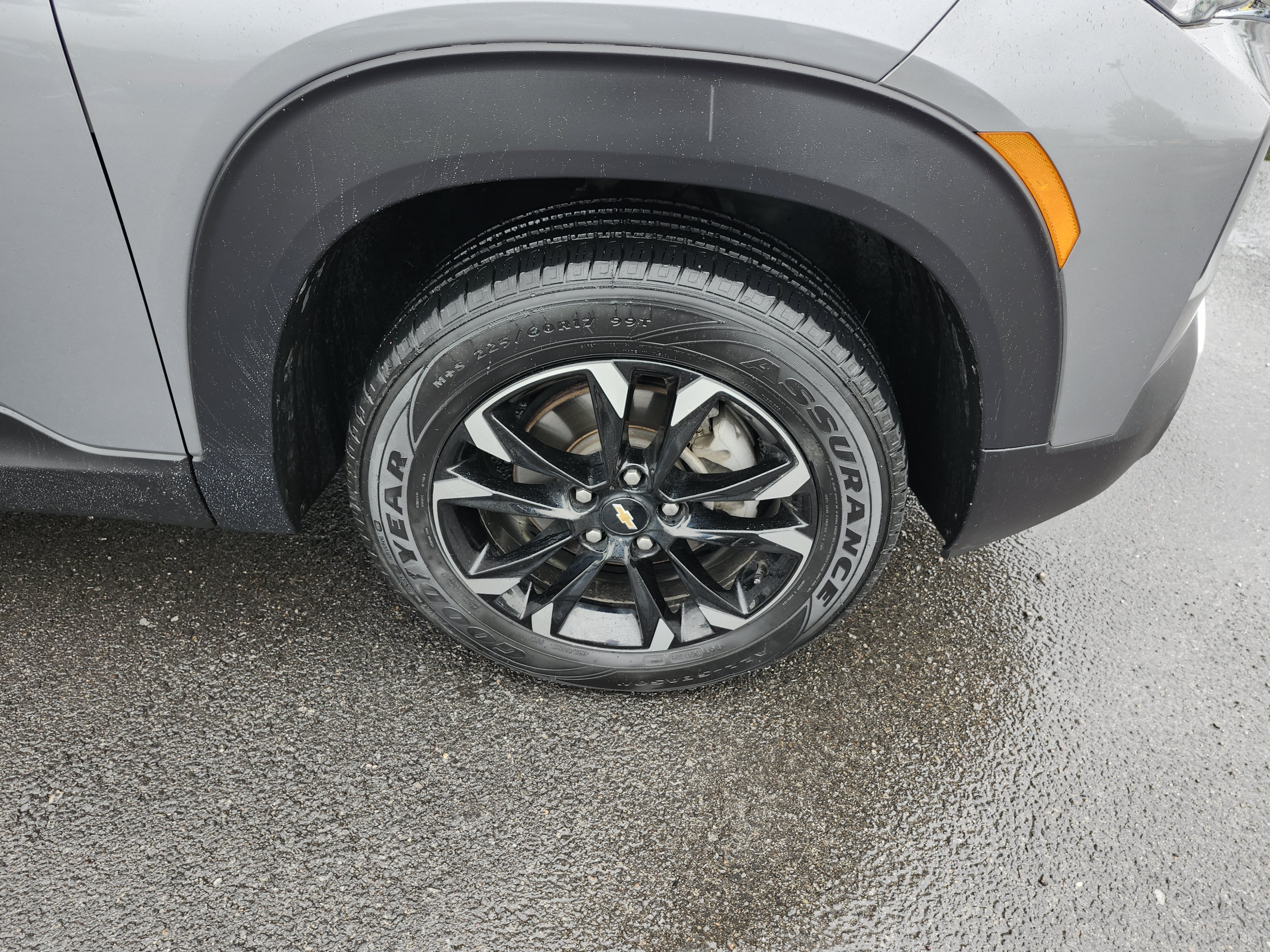 Used 2023 Chevrolet TrailBlazer LT w/ Sun and Liftgate Package AWD/4WD image 11