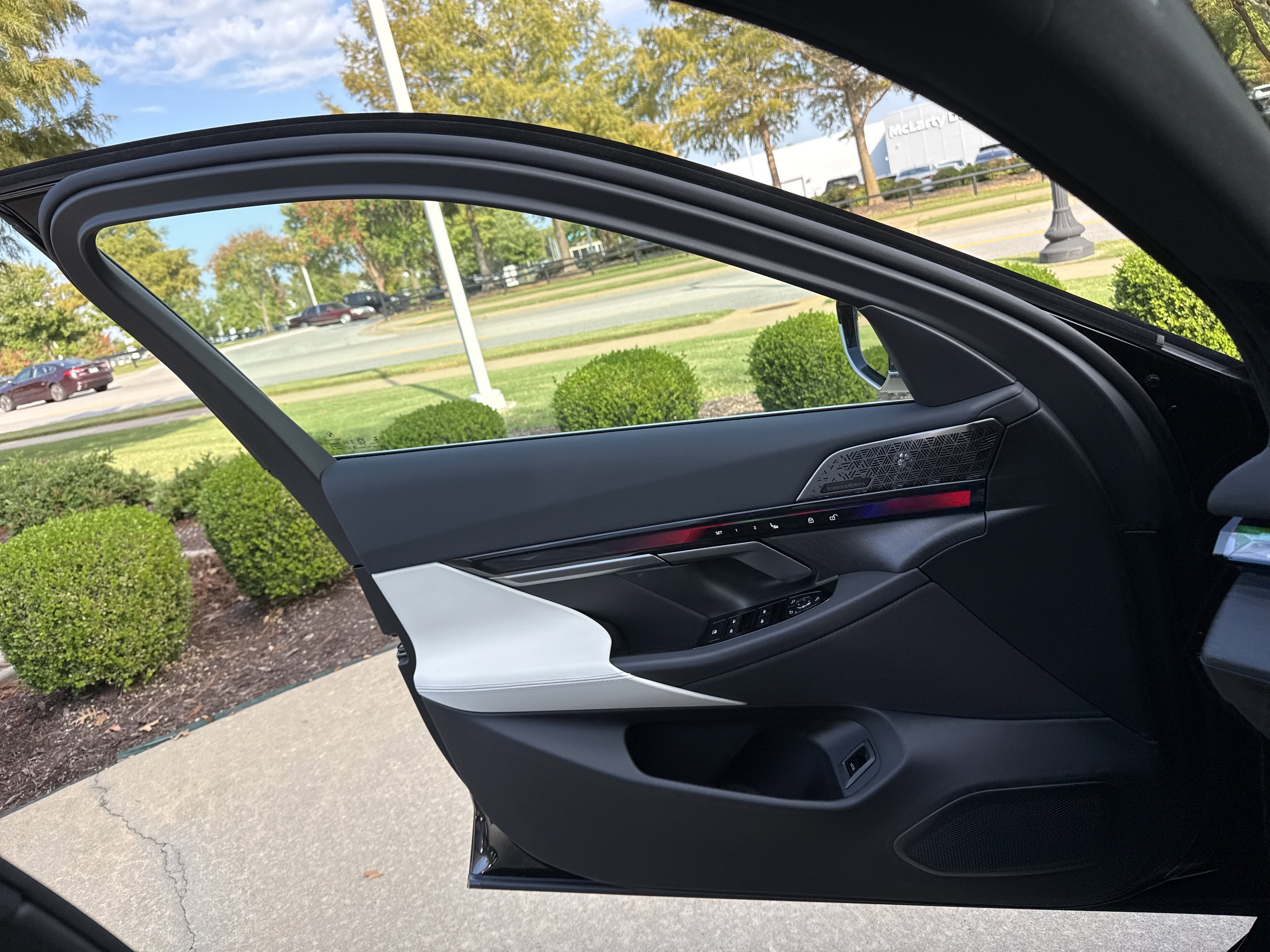 New 2026 BMW i5 eDrive40 image 20