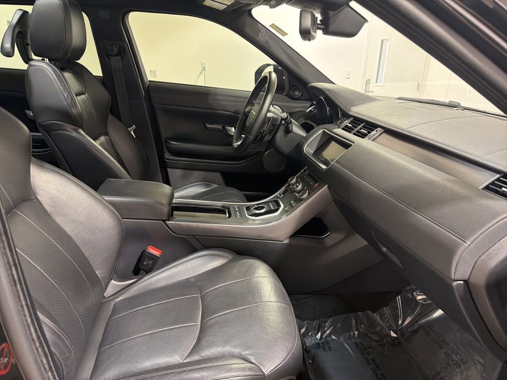 Used 2019 Land Rover Range Rover Evoque Landmark Edition AWD/4WD image 25