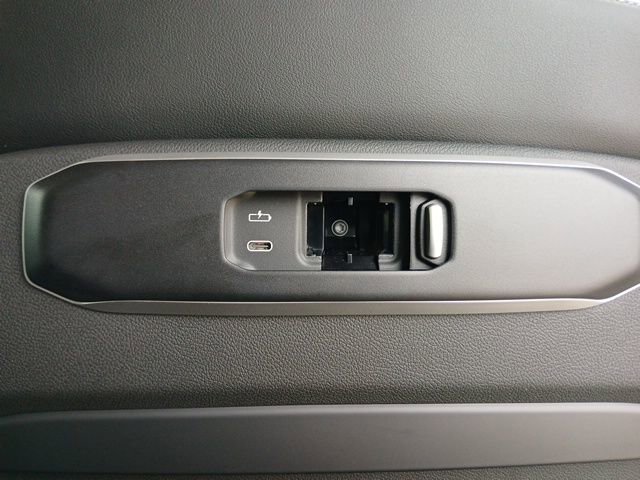 New 2026 BMW X7 xDrive40i AWD/4WD image 17