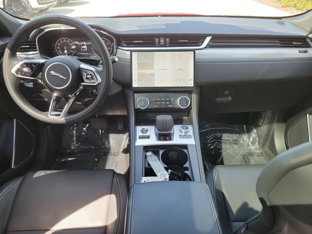 Certified 2025 Jaguar F-PACE R-Dynamic S AWD/4WD image 17