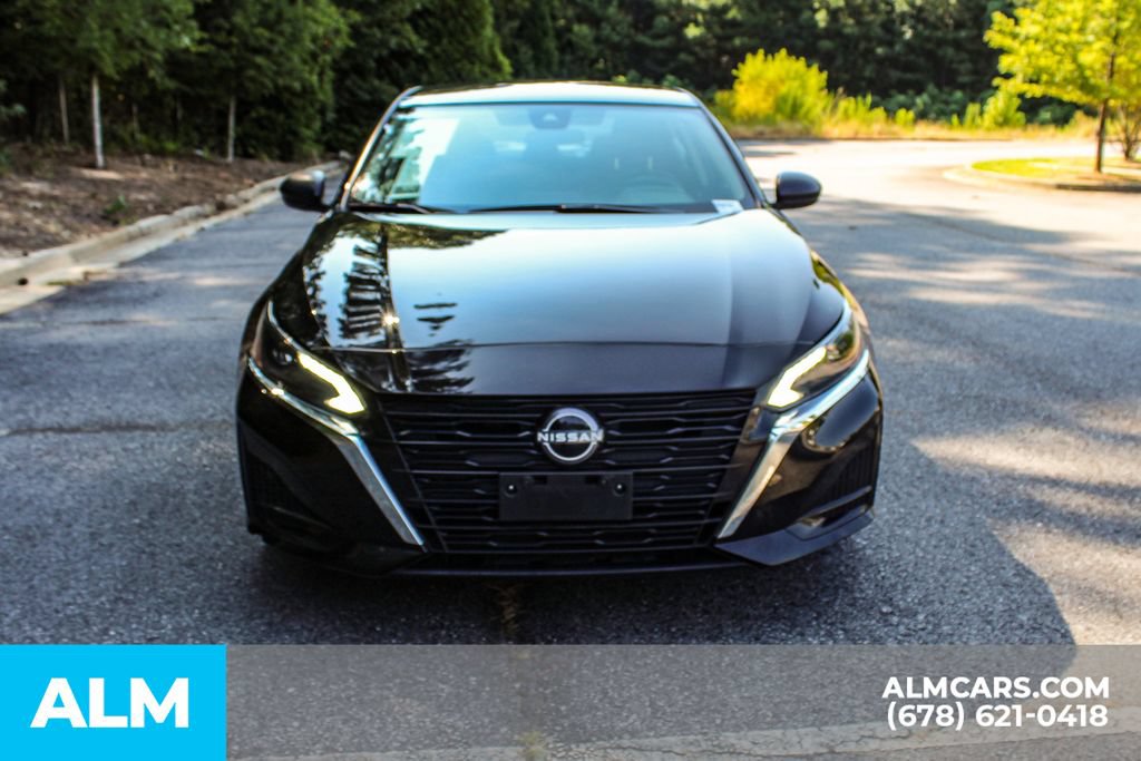 Used 2025 Nissan Altima 2.5 SV FWD image 8