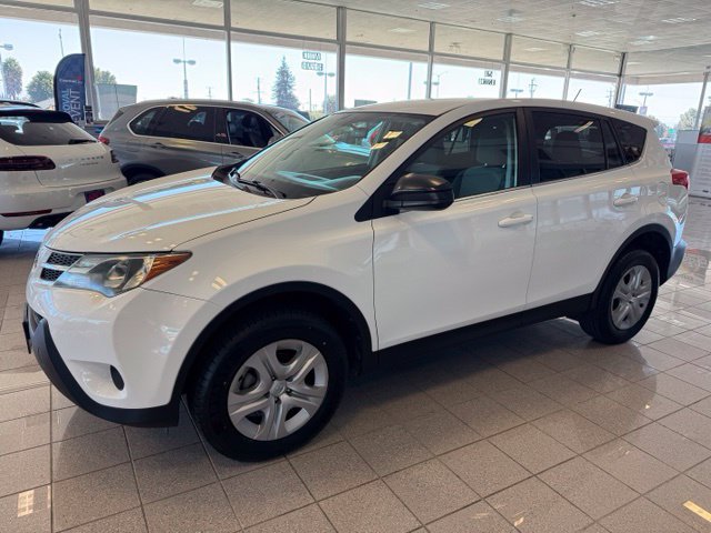 Used 2015 Toyota RAV4 LE AWD/4WD image 7