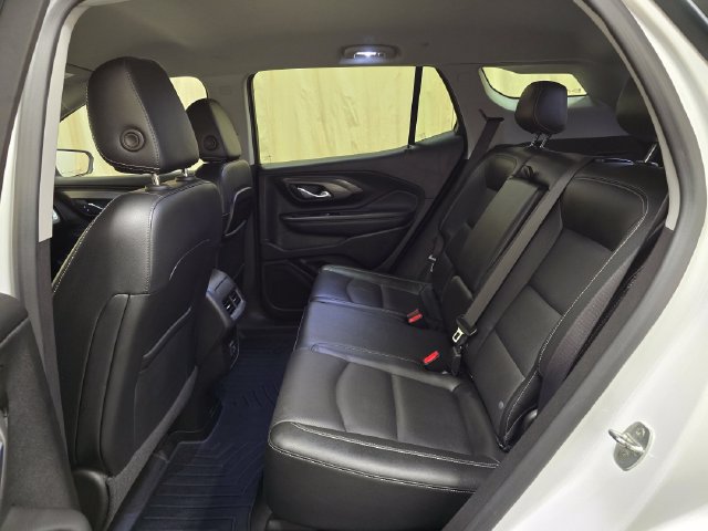 Used 2023 GMC Terrain SLT AWD/4WD image 26