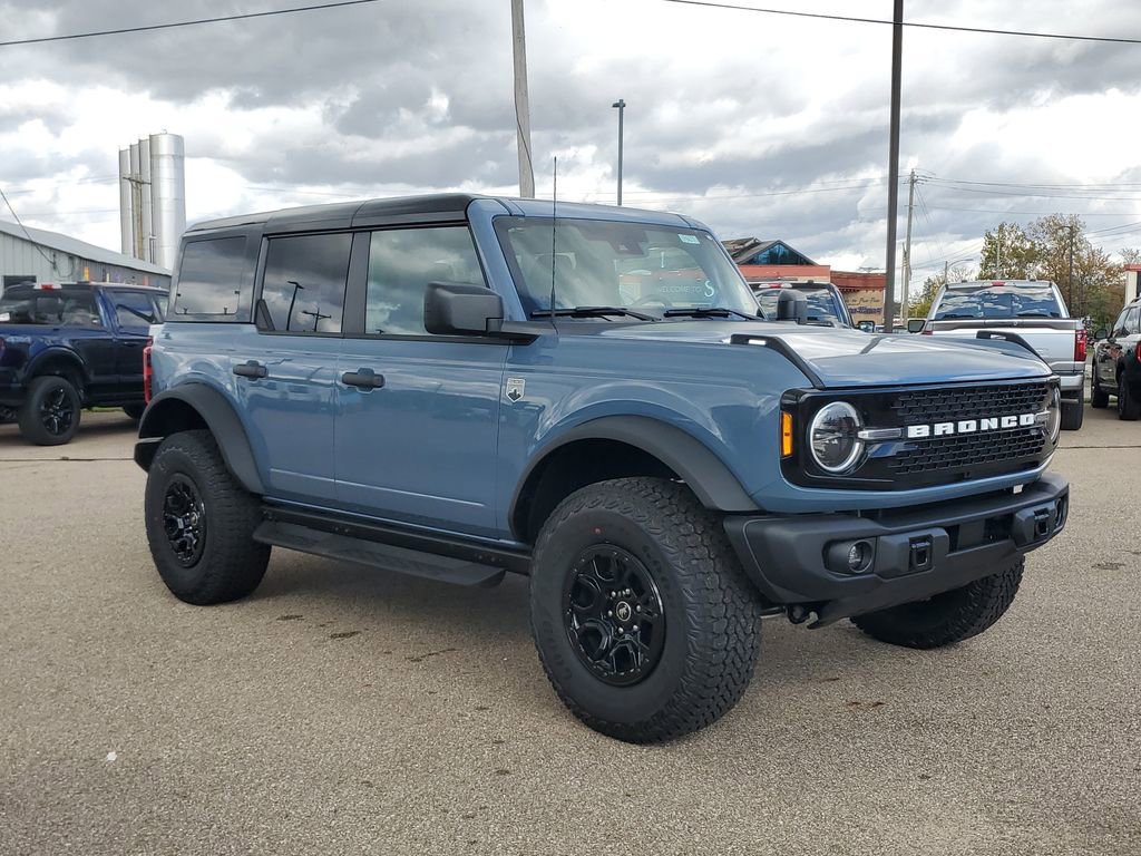 New 2025 Ford Bronco Big Bend w/ Black Diamond Package image 2