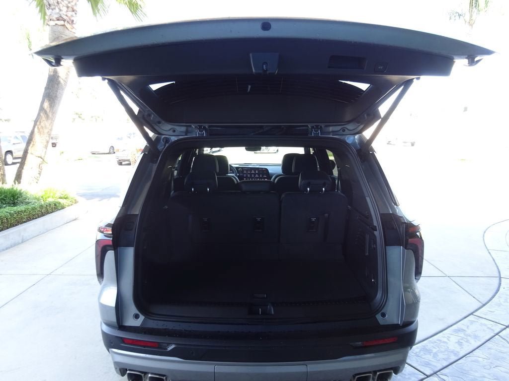 New 2026 Chevrolet Traverse Z71 w/ Enhanced Driving Package AWD/4WD image 30