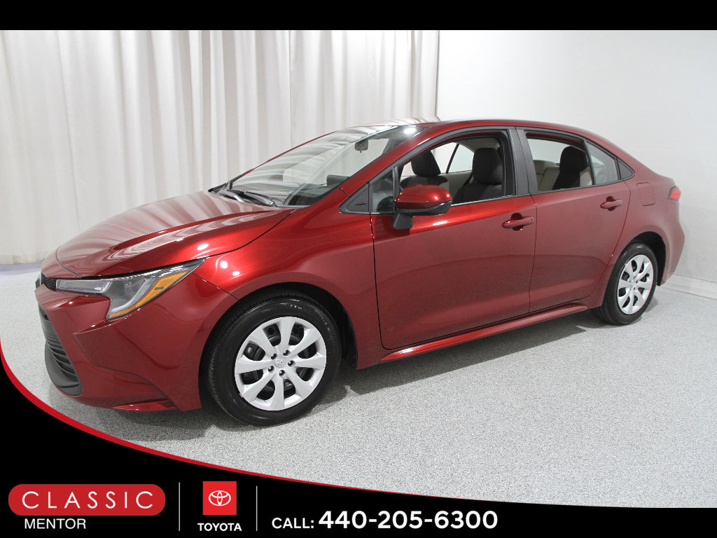 Certified 2025 Toyota Corolla LE FWD image 3
