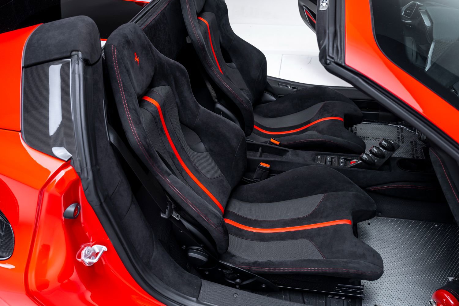 Used 2020 Ferrari 488 Pista Spider image 73