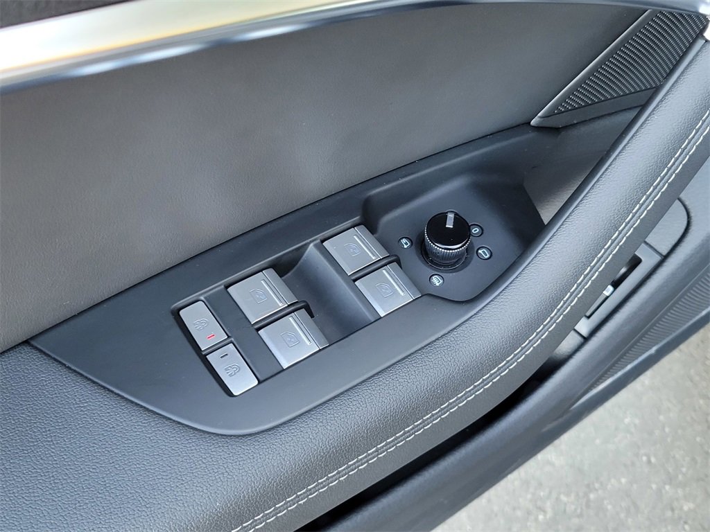 Used 2024 Audi A6 Premium Plus image 16