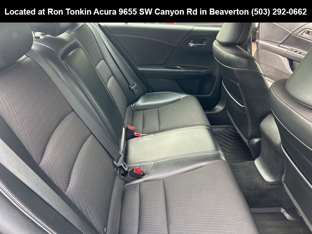 Used 2017 Honda Accord Sport image 13
