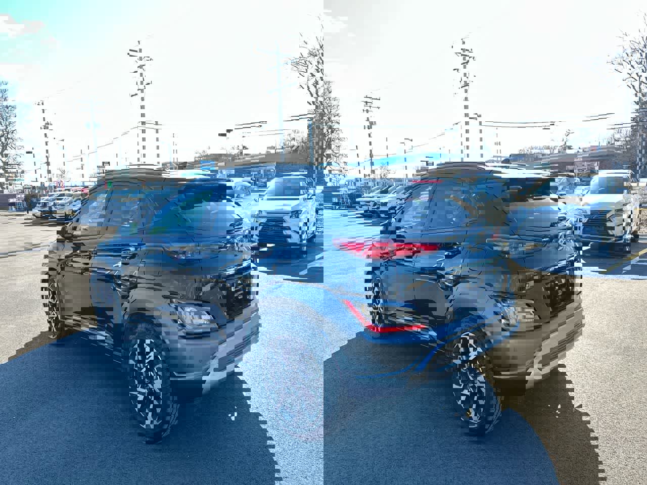 Used 2023 Hyundai Kona Limited w/ Cargo Package image 11