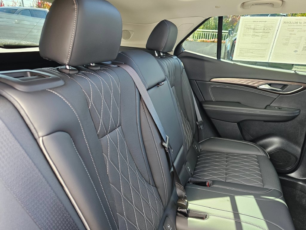 Used 2023 Buick Envision Avenir AWD/4WD image 14
