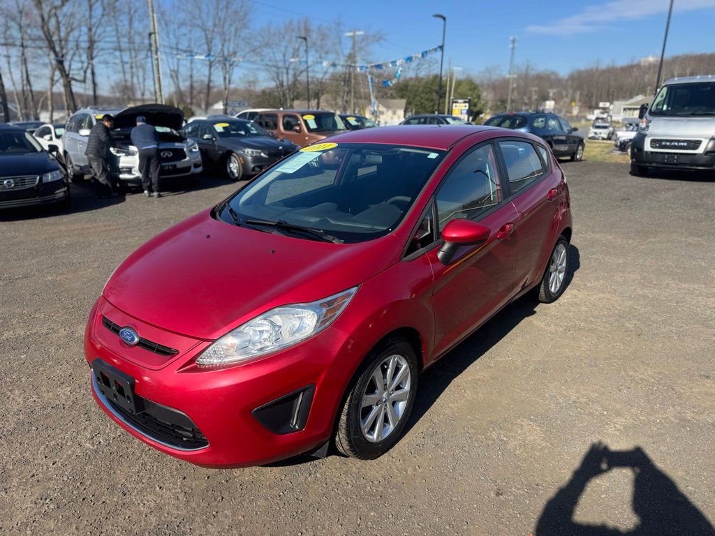 Used 2011 Ford Fiesta SE w/ 202A Rapid Spec Order Code image 3