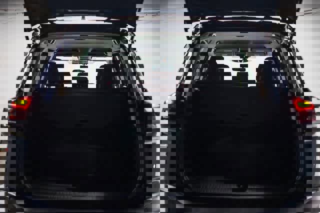 Used 2023 Nissan Rogue S image 25