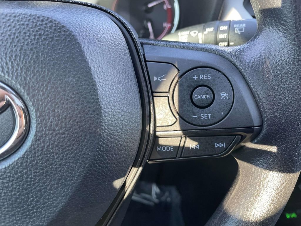 Used 2024 Toyota RAV4 XLE w/ Convenience Package image 35