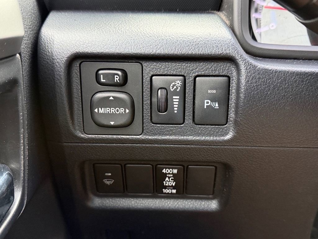 Used 2014 Toyota 4Runner Limited AWD/4WD image 22
