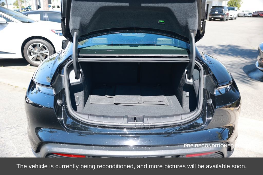 Used 2023 Porsche Taycan Base w/ Premium Package image 39