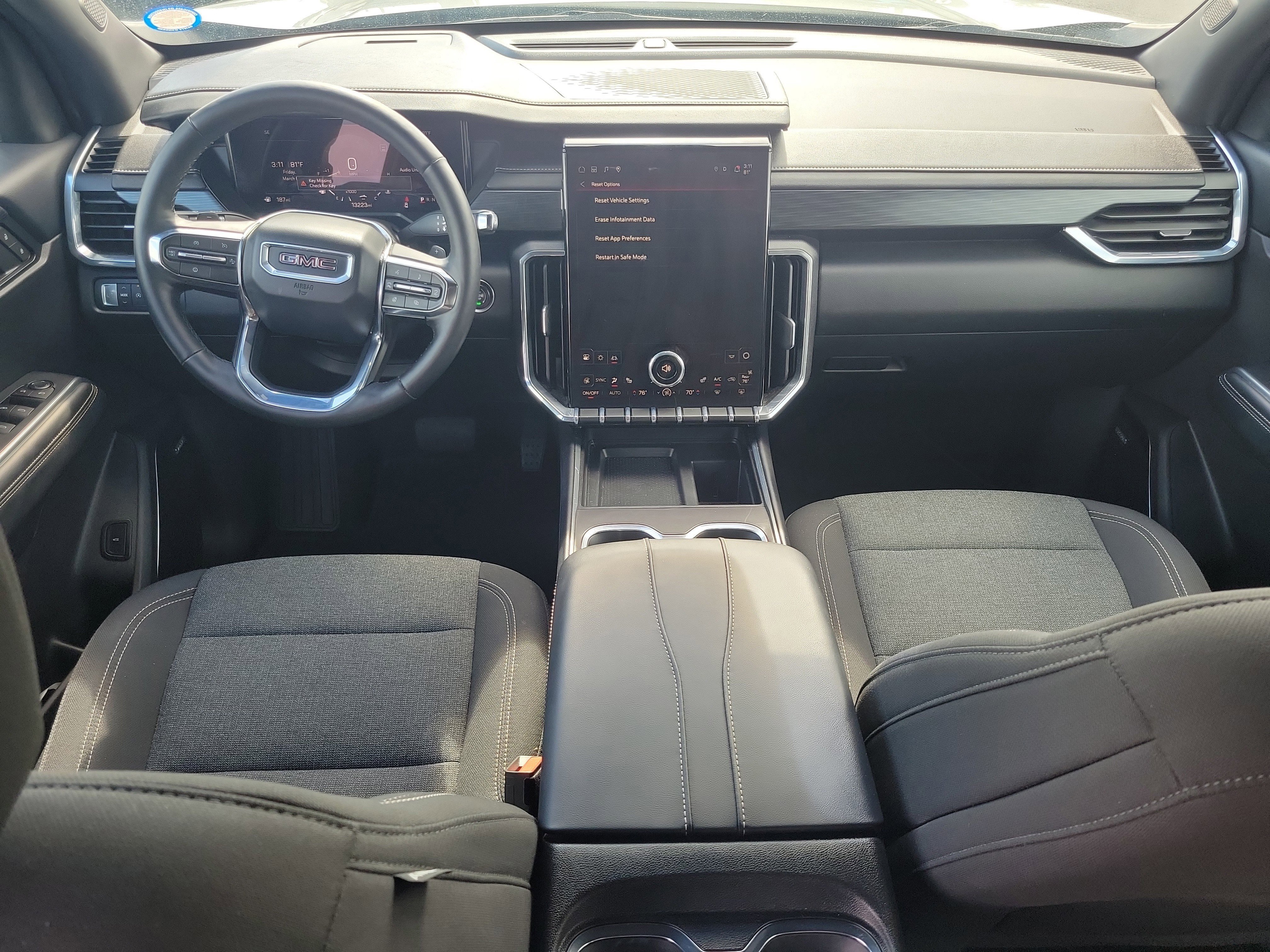 Used 2025 GMC Acadia Elevation FWD image 17