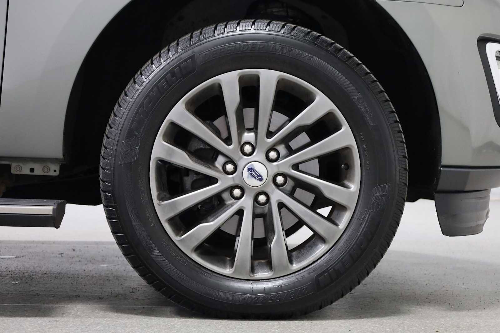 Used 2019 Ford Expedition Limited AWD/4WD image 12