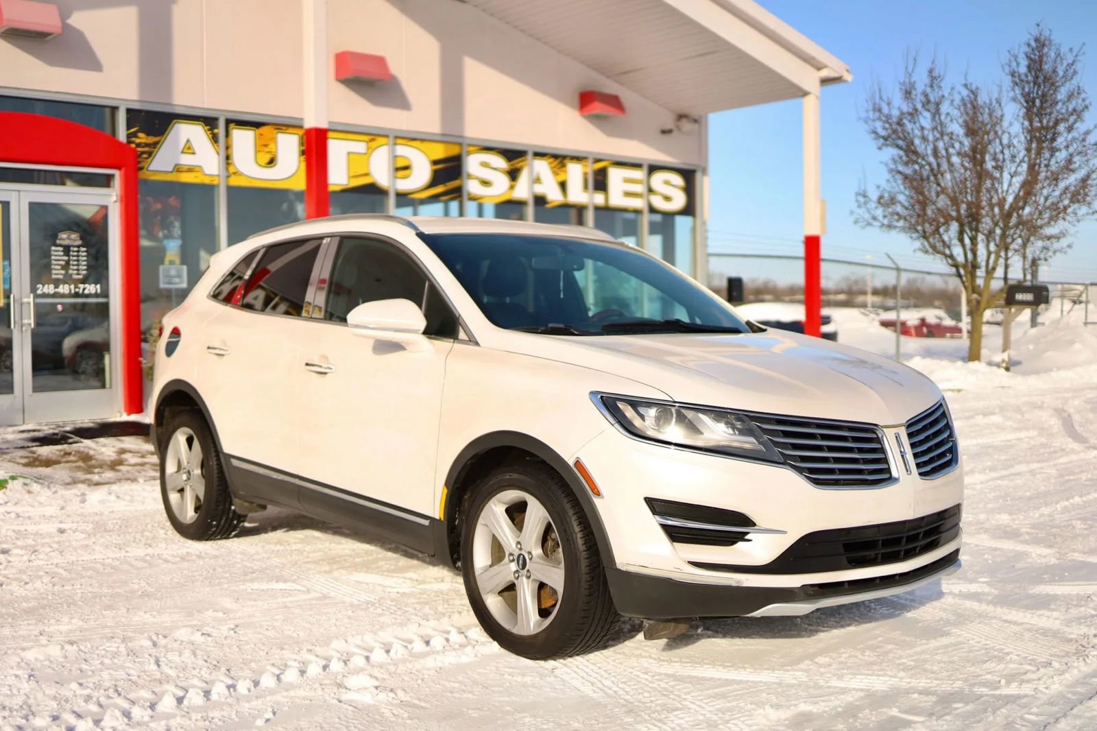 Used 2016 Lincoln MKC Premiere image 3