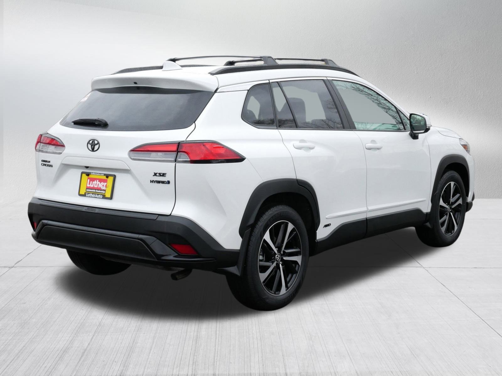 Used 2024 Toyota Corolla Cross XSE w/ Convenience Package image 7