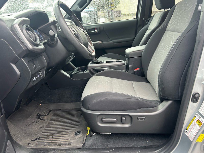 Used 2023 Toyota Tacoma TRD Off-Road image 7