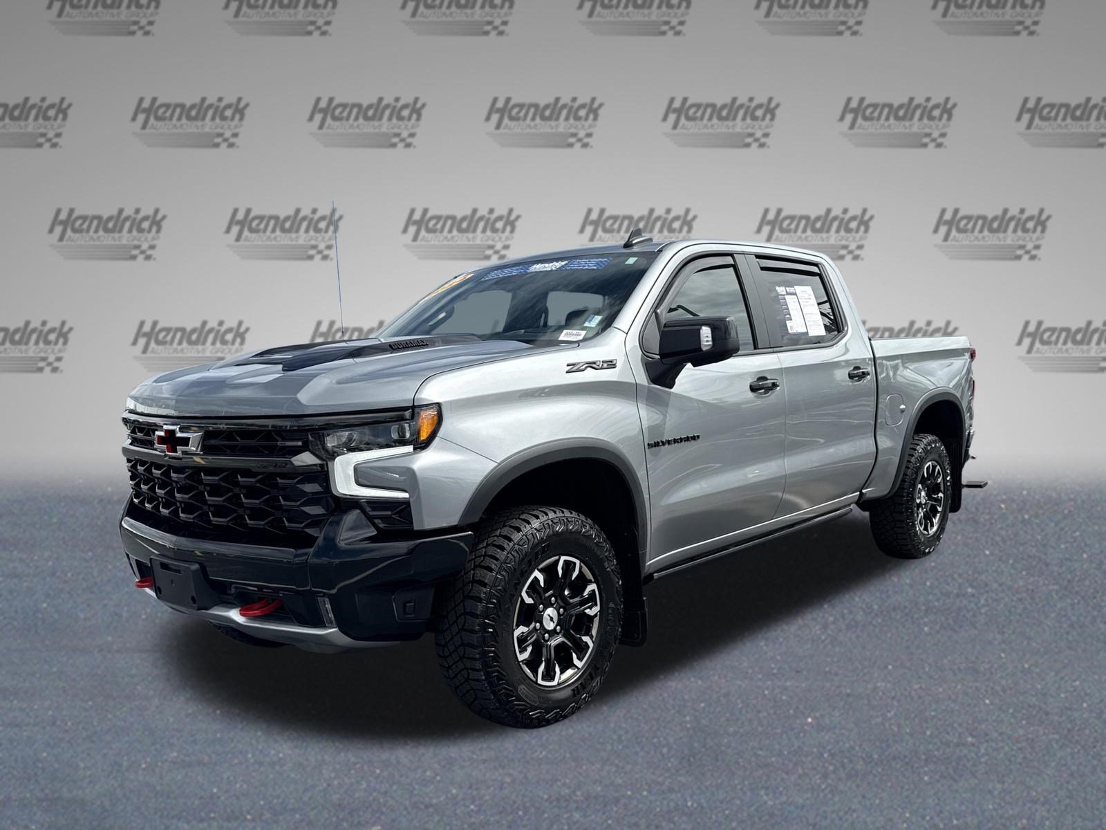 Used 2024 Chevrolet Silverado 1500 ZR2 w/ Technology Package AWD/4WD image 5
