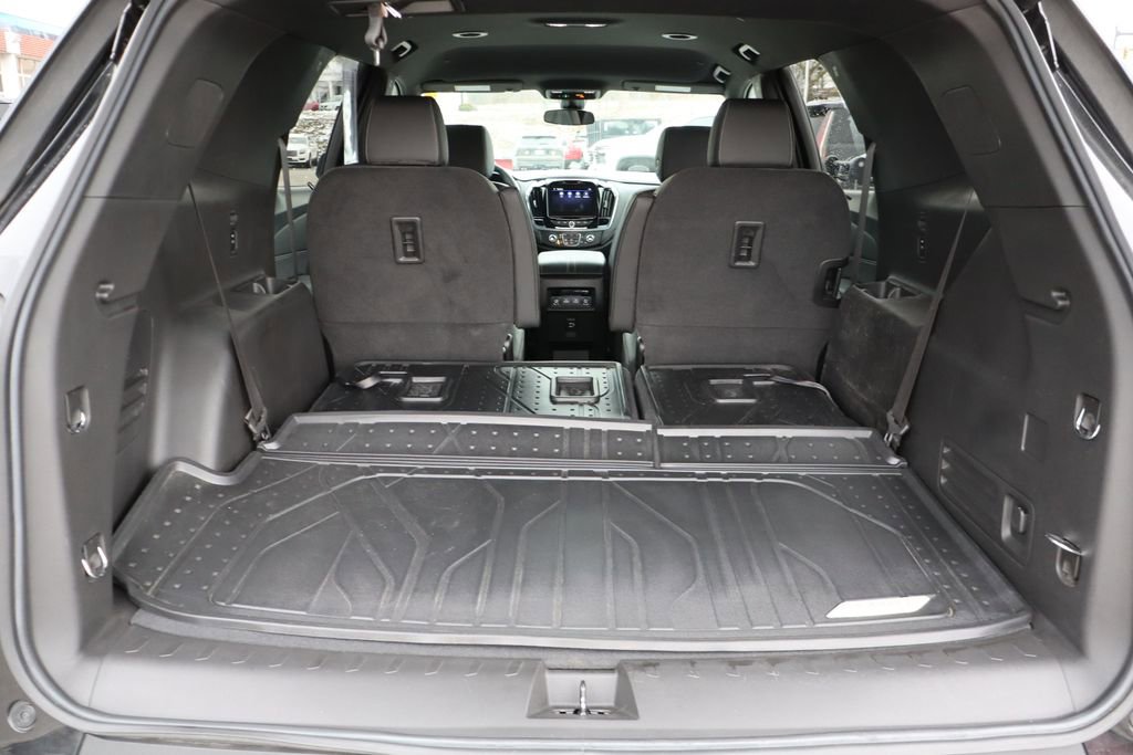 Used 2023 Chevrolet Traverse LT image 36
