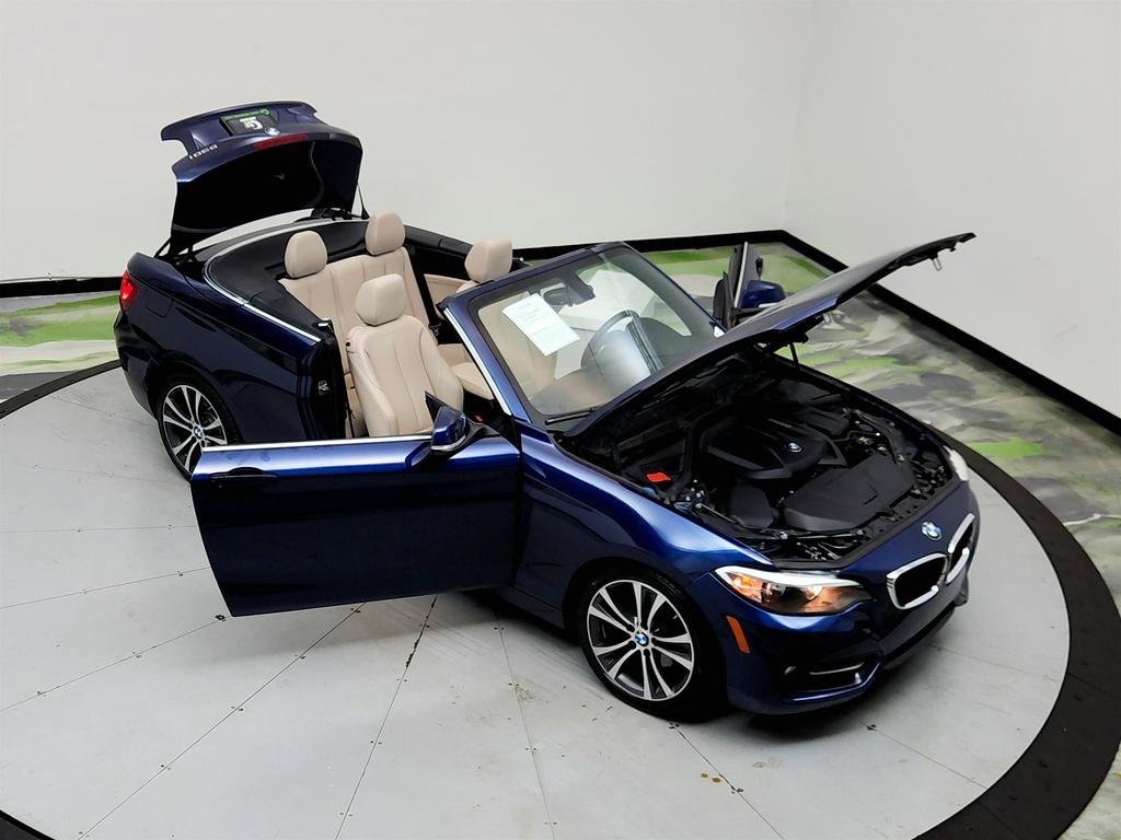 Used 2017 BMW 230i Convertible RWD image 33