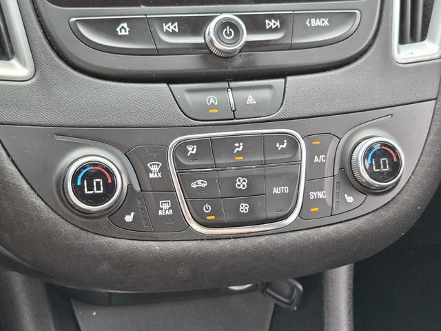 Used 2022 Chevrolet Malibu LT FWD image 24