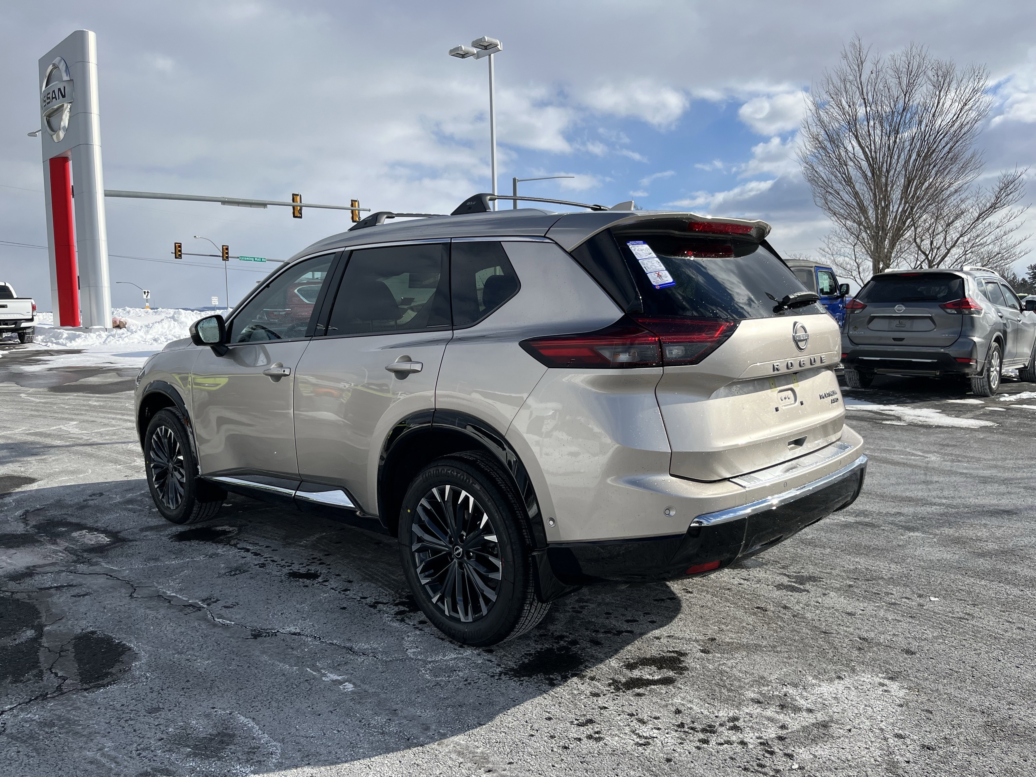 New 2026 Nissan Rogue Platinum w/ Platinum Premium Package image 7