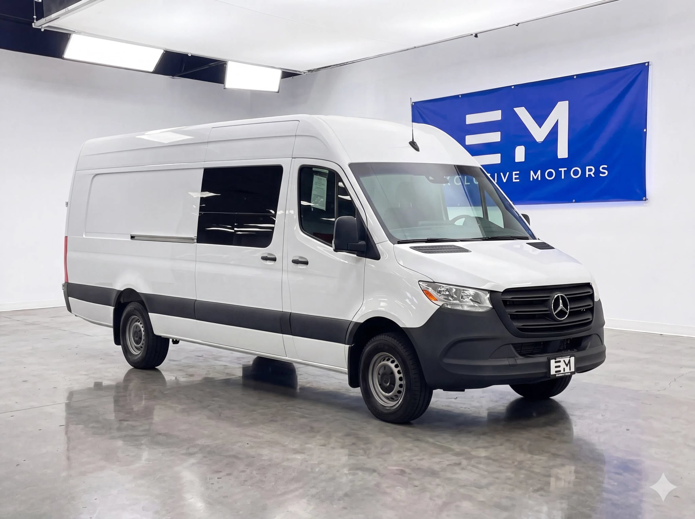 Used 2021 Mercedes-Benz Sprinter 3500 image 1