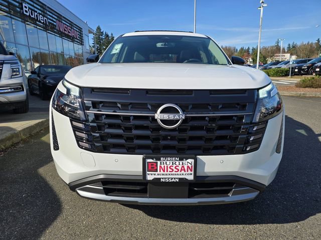 New 2026 Nissan Pathfinder SL image 2