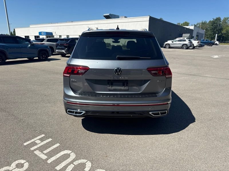 Used 2023 Volkswagen Tiguan SEL R-Line AWD/4WD image 18