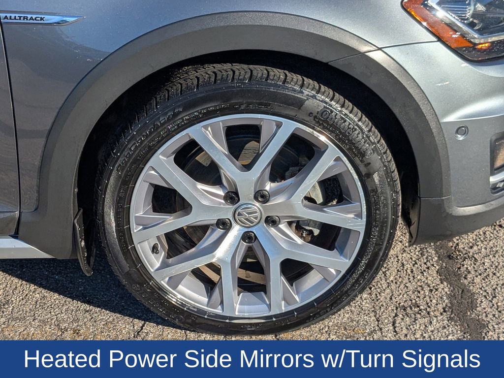 Used 2018 Volkswagen Golf Alltrack SEL image 10