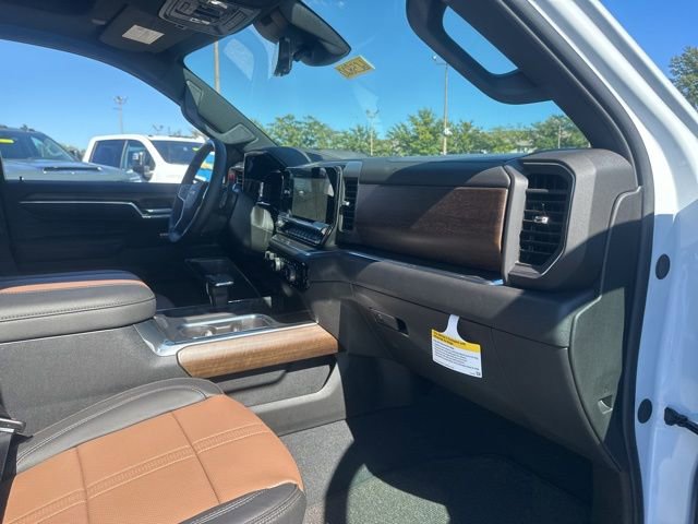 New 2026 Chevrolet Silverado 1500 High Country w/ Technology Package AWD/4WD image 35
