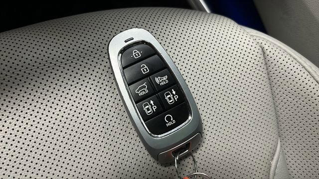 Used 2024 Hyundai Tucson Limited image 42