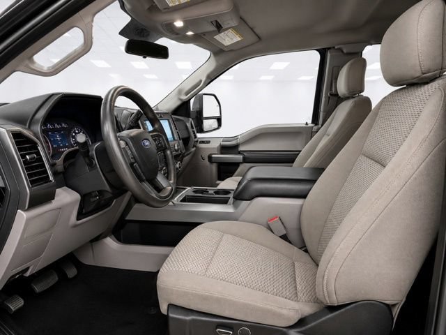 Used 2017 Ford F250 XLT w/ XLT Premium Package AWD/4WD image 11