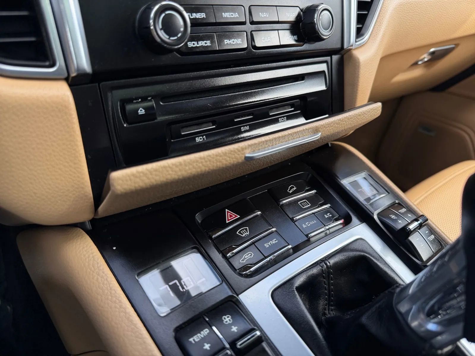 Used 2018 Porsche Macan S AWD/4WD image 23