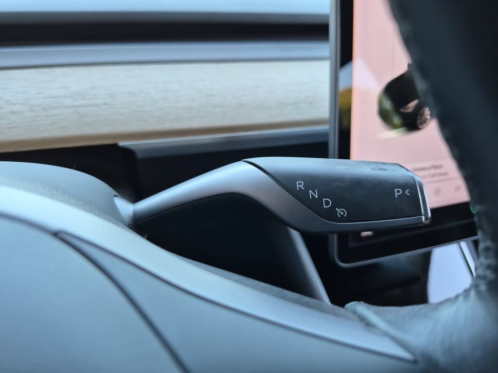 Used 2018 Tesla Model 3 Long Range RWD image 11